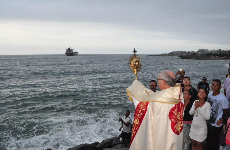 Diócesis prepara libro sobre tradiciones religiosas en La Guaira