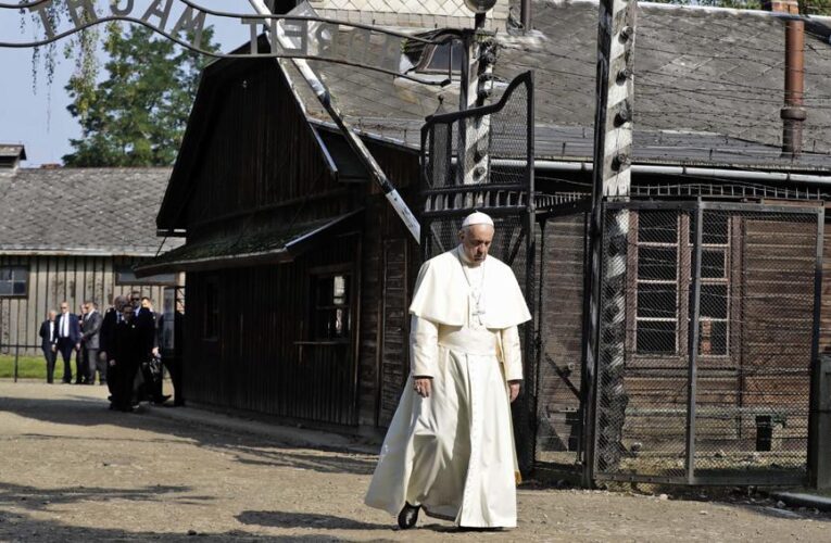 Papa invita a recordar el Holocausto porque «puede volver a ocurrir»