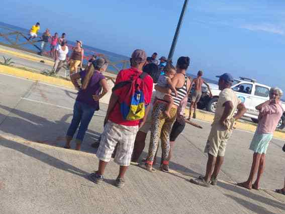 Protestan en Playa Verde por agua, gas y comida