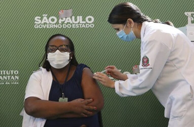 Brasil aprueba uso de vacuna de Pfizer