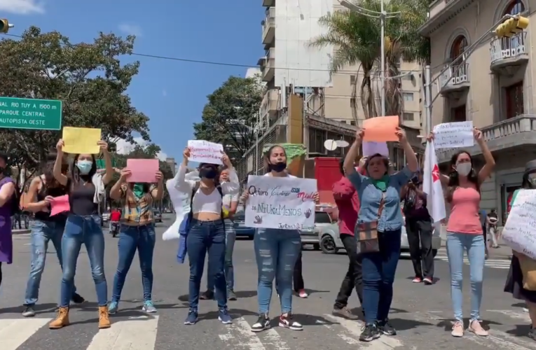 Feministas protestan contra la pandemia de femicidios que hay en Venezuela