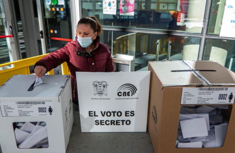 Ecuador irá a segunda vuelta el 11 de abril