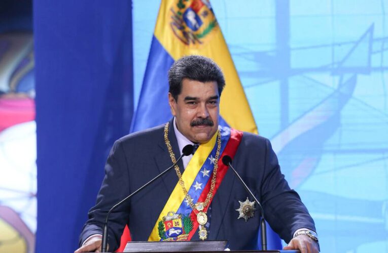 Maduro: Retorno parcial a clases presenciales inicia en marzo
