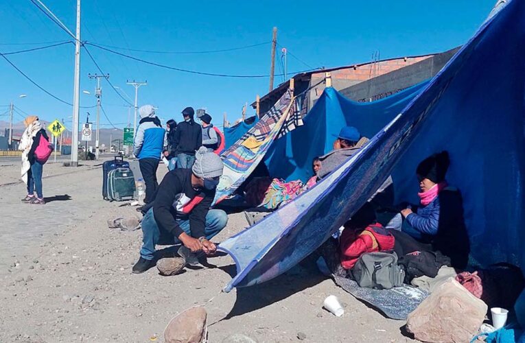 Migrantes venezolanos en Chile sufren desnutrición y neumonía
