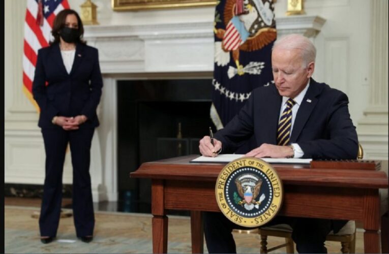 Biden reanuda visas de trabajo para inmigrantes