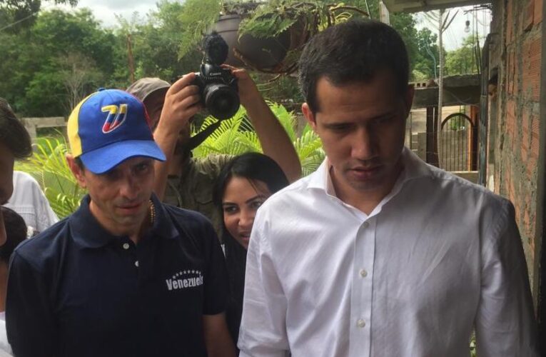 Capriles y Guaidó exigen a Maduro respuestas sobre vacunas