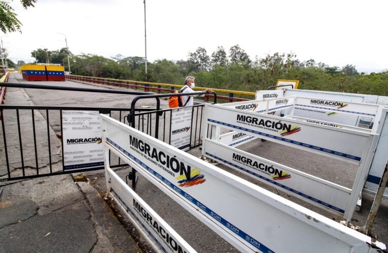 Colombia extiende cierre de fronteras hasta el 1 de junio