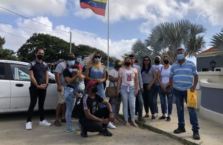 Más de 140 venezolanos varados en Aruba