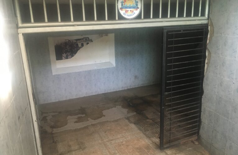Piden limpieza del túnel de la plaza Vargas