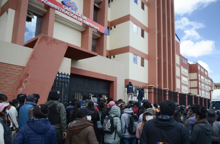 Hay 3 detenidos por muerte de 7 estudiantes en Bolivia