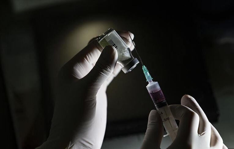 Uruguay inicia vacunación