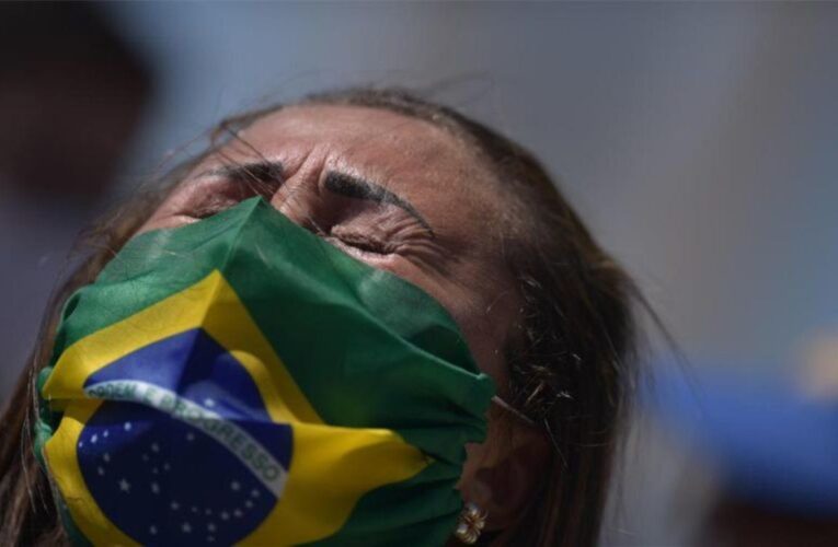 Brasil vuelve a superar promedio de 3 mil muertes diarias