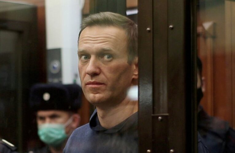 Navalny podría sufrir paro cardiaco en cualquier momento