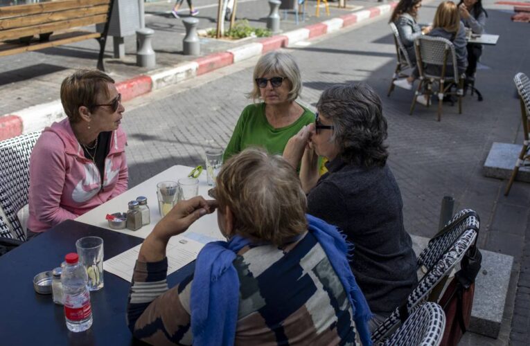Uso de mascarillas ya no es obligatorio en Israel
