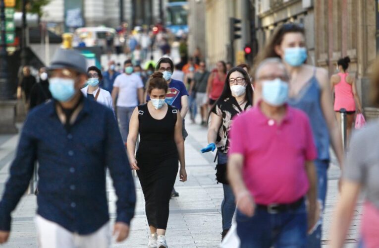 Chile sigue rozando los 8 mil contagios diarios