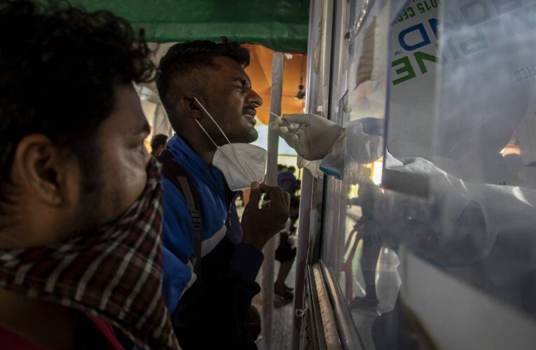 OMS: Variante india podría ser resistente a vacunas