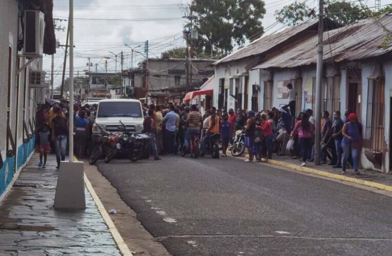 Reportan saqueos y protestas en Guasipati