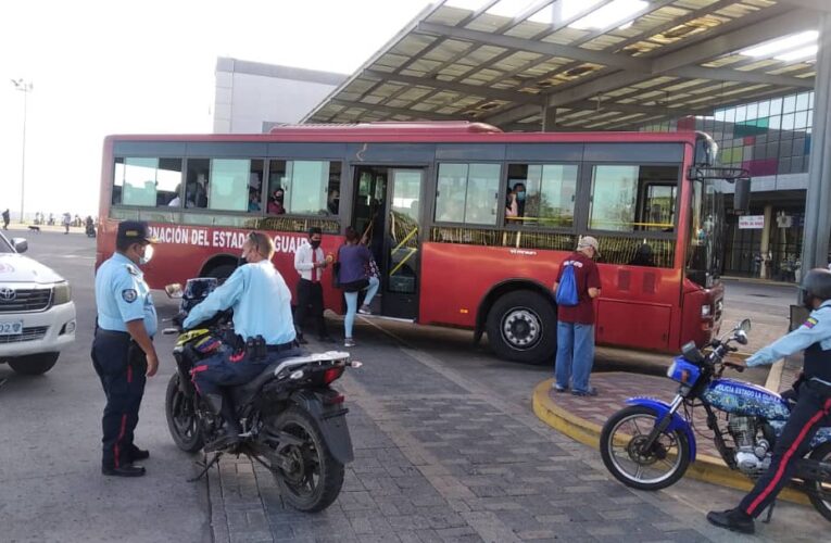Trans La Guaira cubrió la ruta hasta Caracas en medio del paro