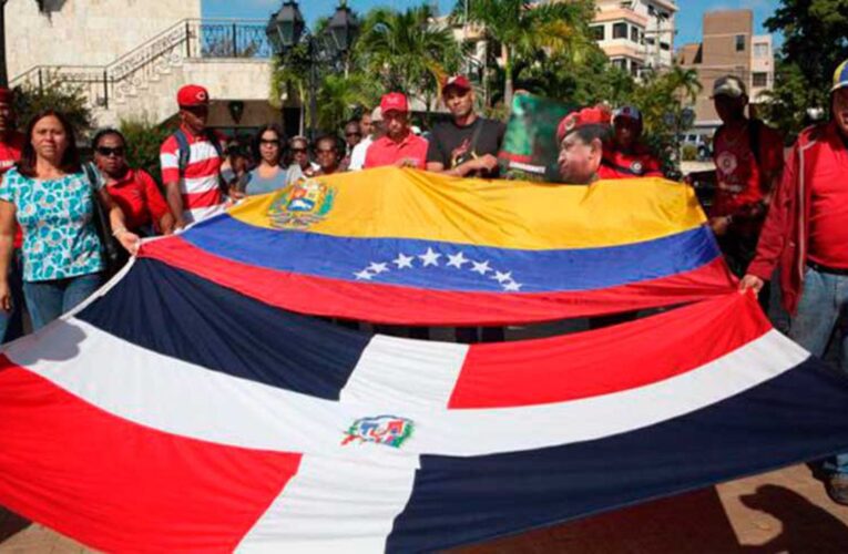 43 mil venezolanos buscan legalizarse en República Dominicana