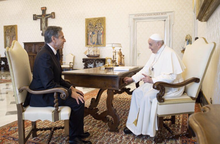 El papa recibe a Blinken en encuentro centrado en Venezuela y Siria
