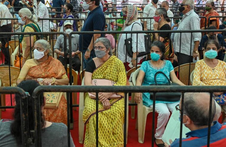 Variante detectada en India es 40% más contagiosa