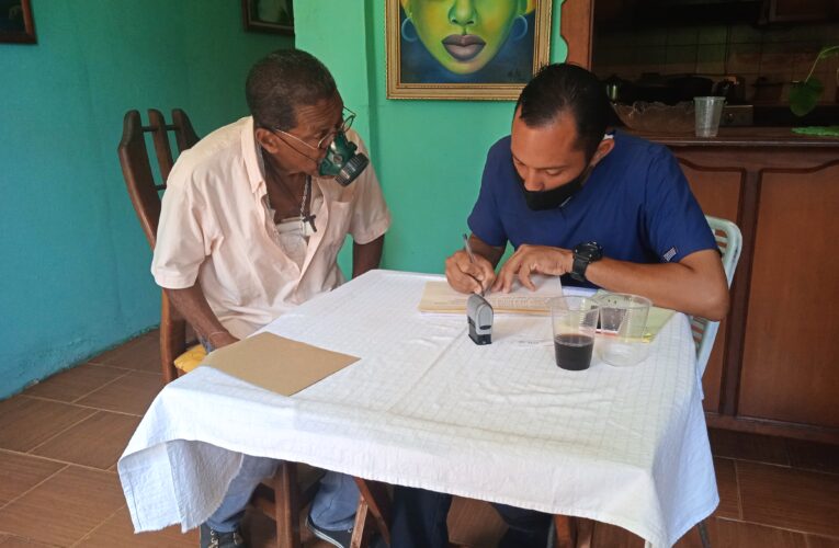 Jornada médica se realizó en La Guaira por petición de los vecinos El Zamuro