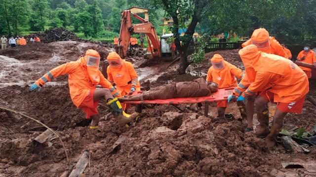 138 muertos por aludes de tierra e inundaciones en la India