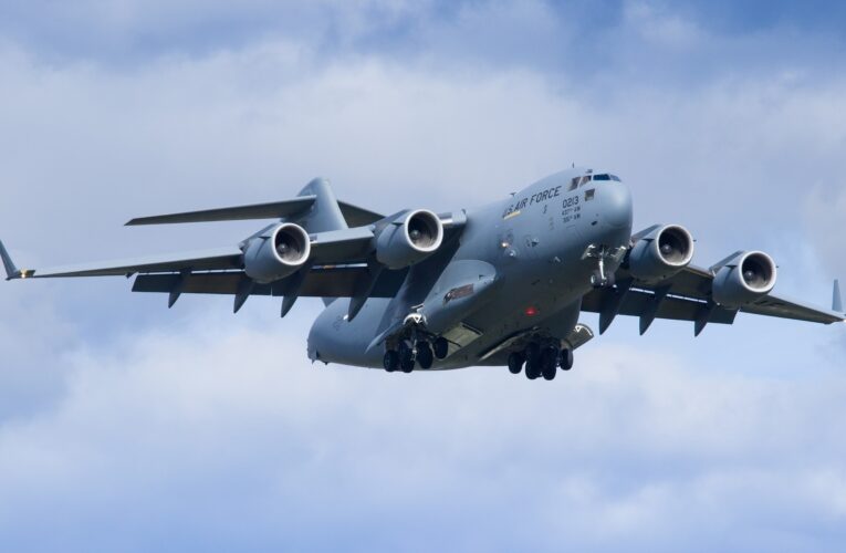 FANB: Avión militar de EEUU violó espacio aéreo nacional