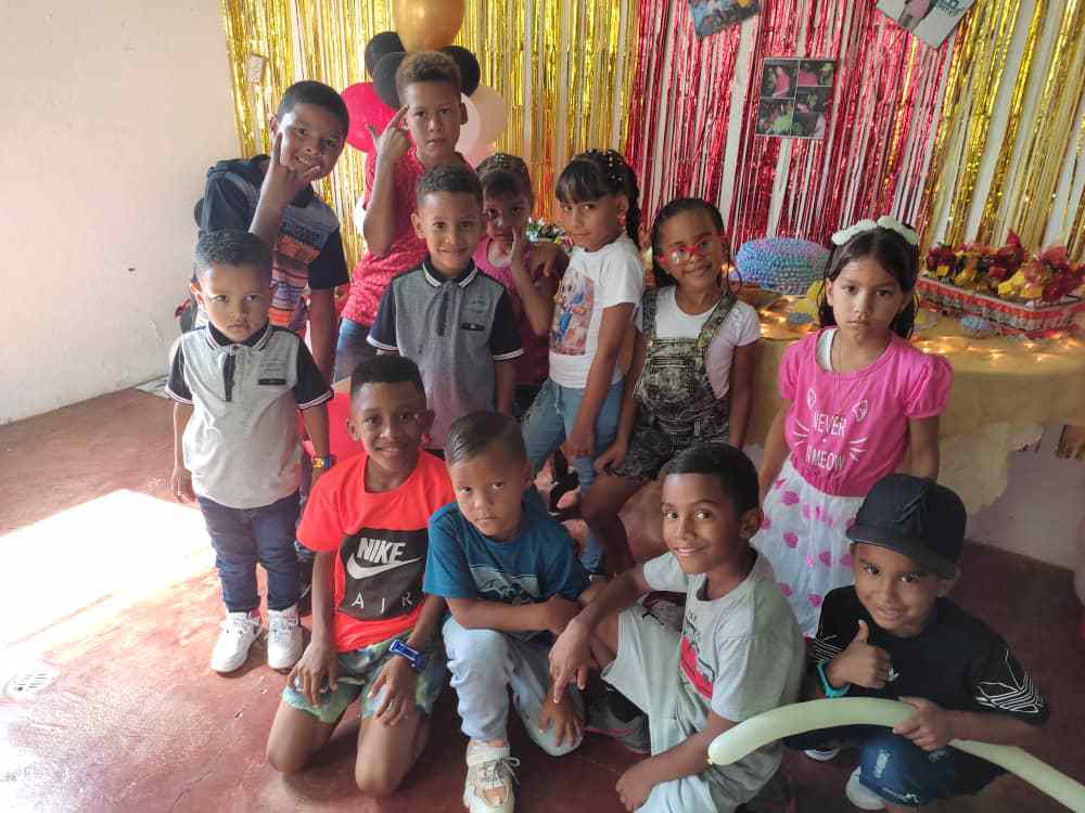 Vecinos organizaron celebración de los niños en Corapa