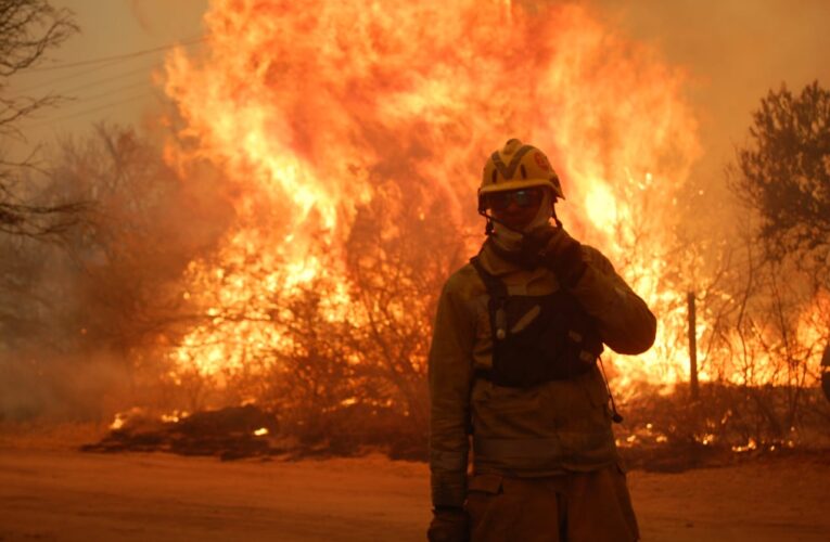 Incendios arrasan con California dejando 7 muertos