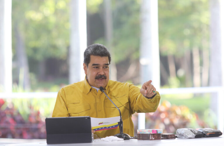Maduro: Nos están robando las reservas de oro