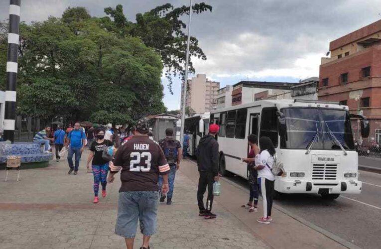 Ruta Caracas-La Guaira con tarifa según el precio del dólar