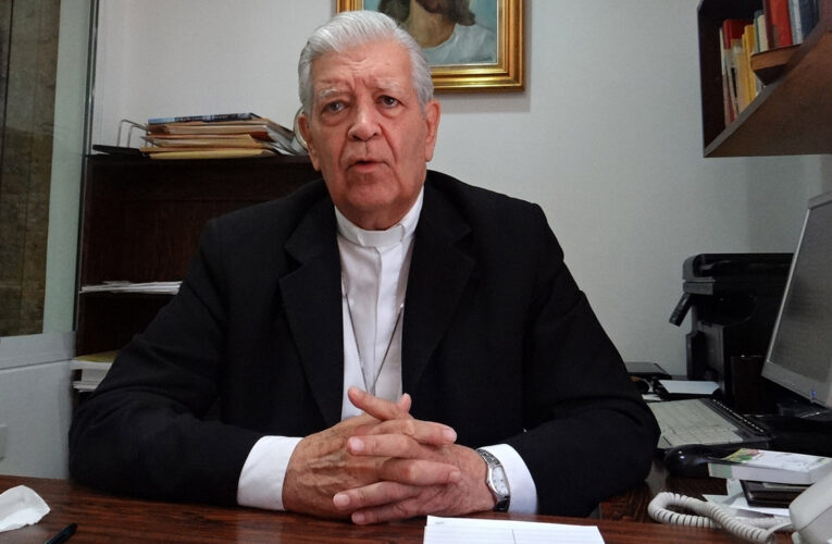 Cardenal Urosa Savino hospitalizado por covid