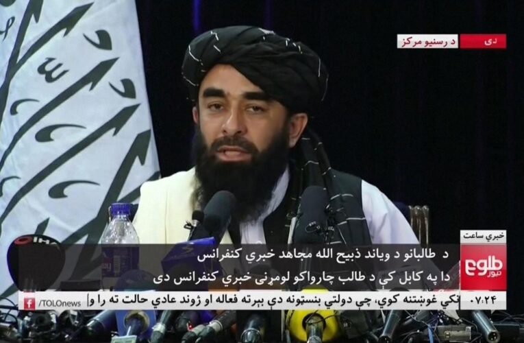 Talibanes afirman que respetarán los derechos de las mujeres “dentro de la ley islámica”