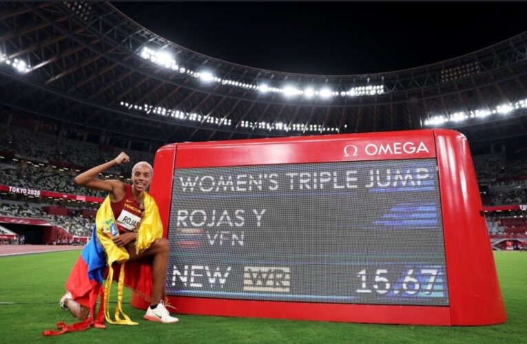 Yulimar Rojas se baña de oro con récord mundial
