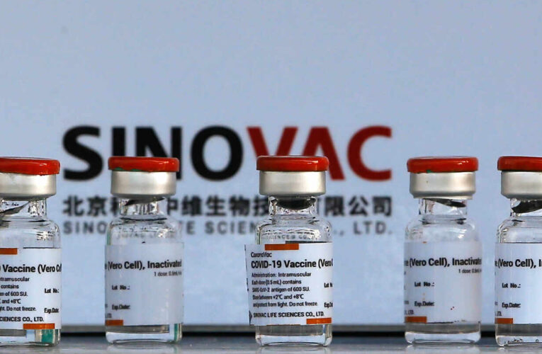 Brasil suspende distribución de 12 millones de vacunas Sinovac