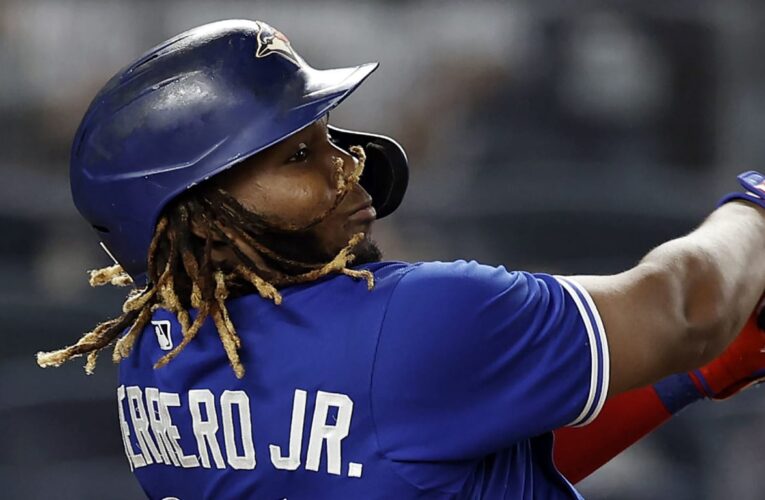 Vlad Jr. hizo historia con sus 100 impulsadas