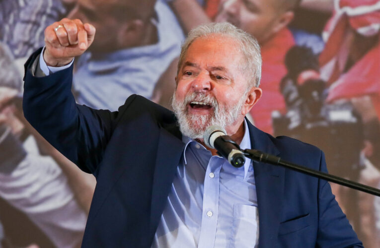 Lula lidera encuestas en Brasil