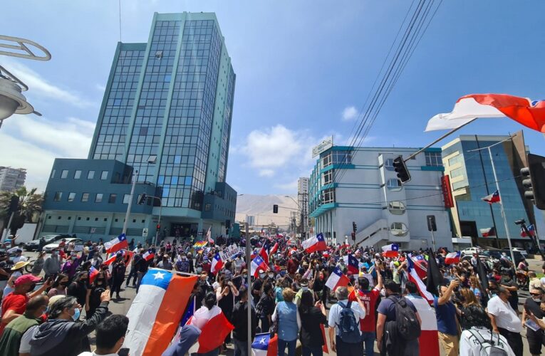 Chile: Marchan contra la inmigración en Iquique