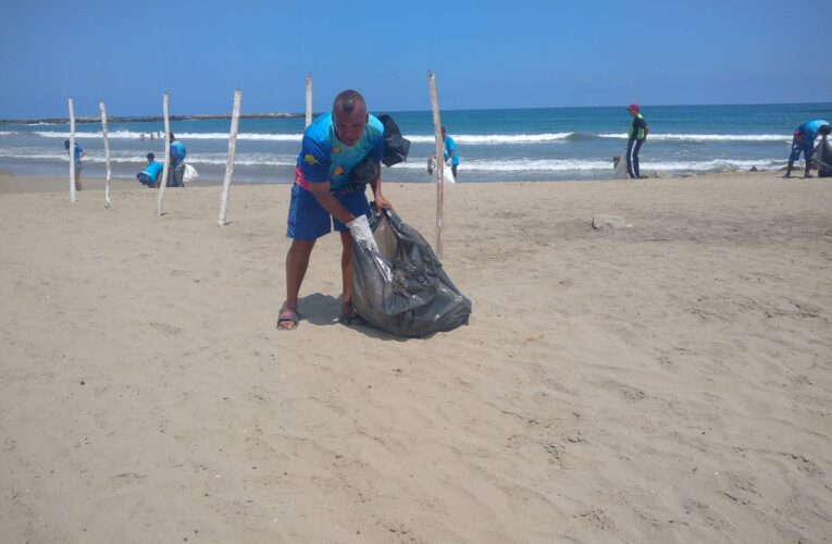 Recogen 1.9 toneladas de basura en playas Taguao y Surfista