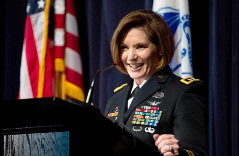 Una mujer liderará por primera vez el Comando Sur