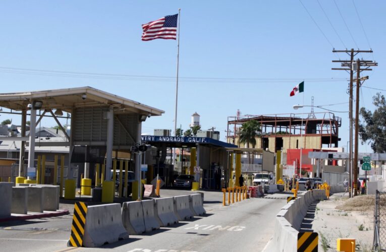 México celebra reapertura de frontera con EEUU