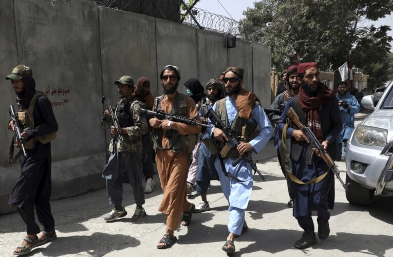 3 muertos y 9 heridos por poner música en boda afgana