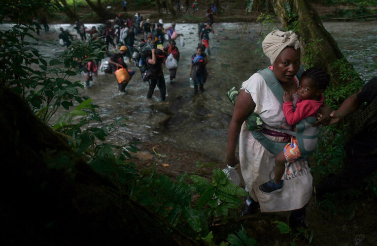 Colombia pide a Panamá facilitar paso de migrantes vulnerables