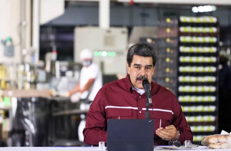 Maduro llama a empresarios colombianos a retomar inversiones en Venezuela