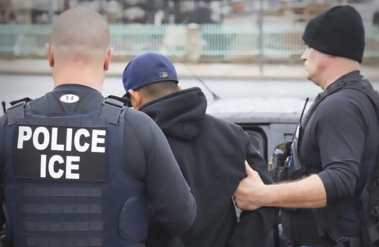 EEUU suspende redadas contra inmigrantes que trabajan ilegalmente