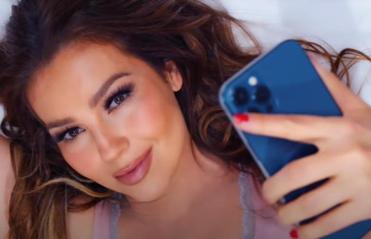 Thalia contenta por caída de Instagram y Facebook