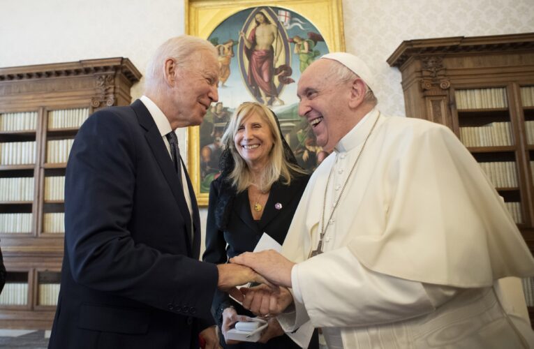 Biden y el Papa se reunieron en el Vaticano