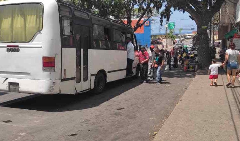 Transportistas de Canaima exigen aumentar a un bolívar