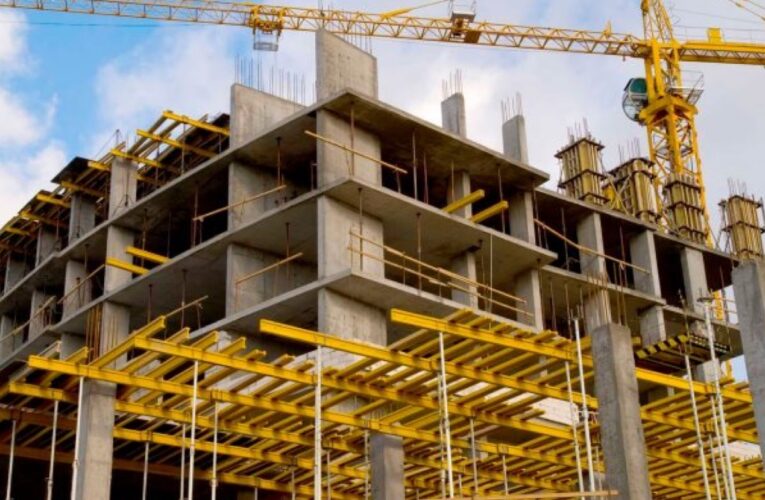 El sector construcción perdió más de un millón de empleos desde 2012